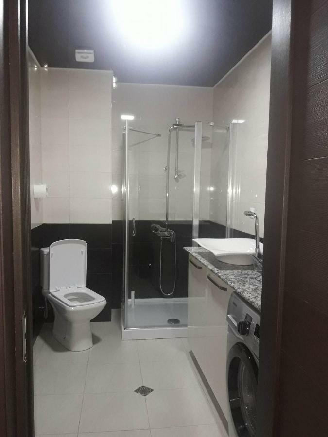Apartament In The Centre Batumi Exterior foto