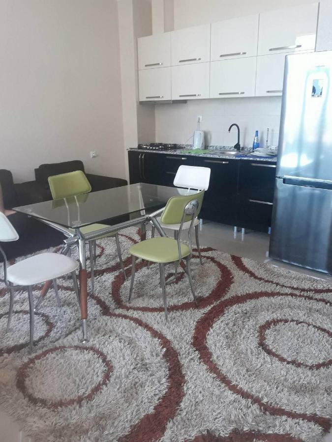 Apartament In The Centre Batumi Exterior foto
