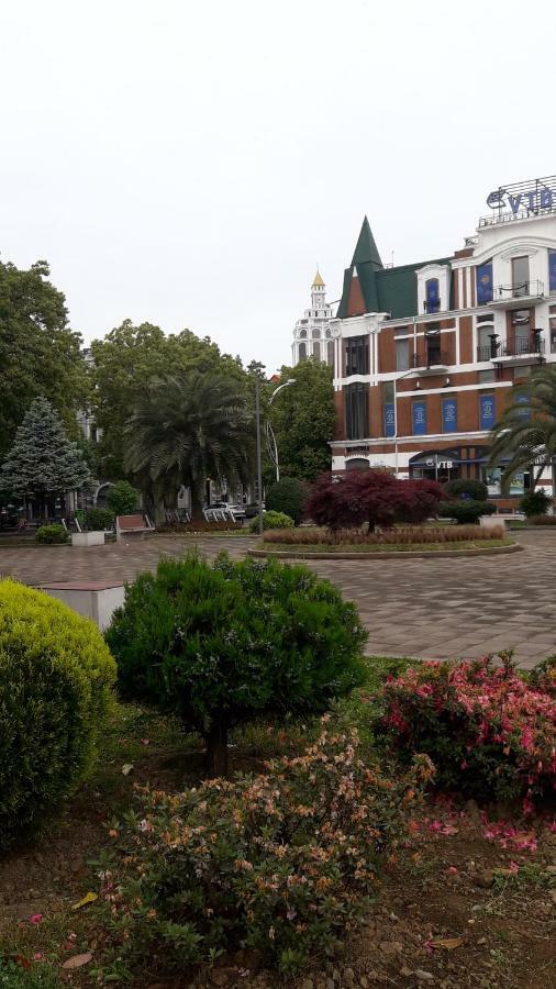 Apartament In The Centre Batumi Exterior foto